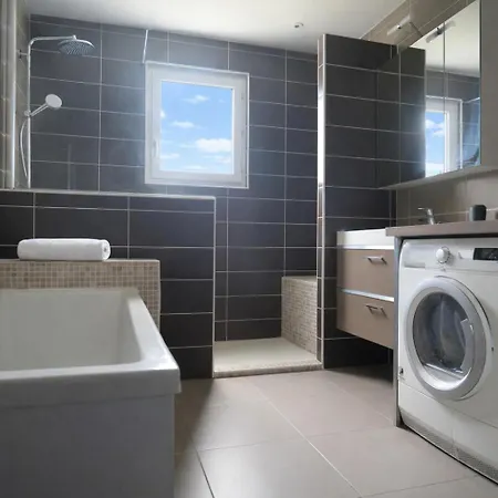 Maison 3 Avec Jardin Et Un Independant 8 Pers Les Sables-dʼOlonne